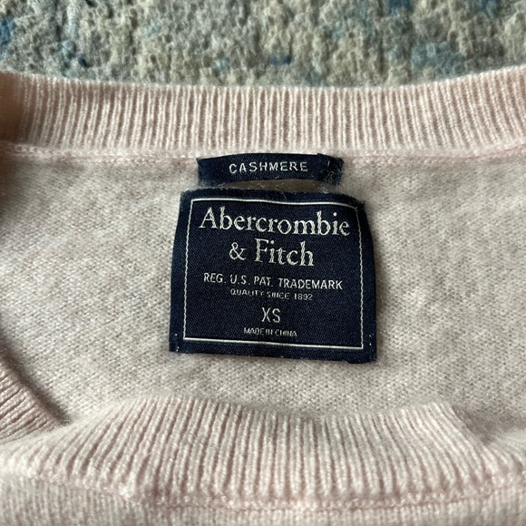 Abercrombie & fitch baby pink cashmere sweater XS - Picture 5 of 6